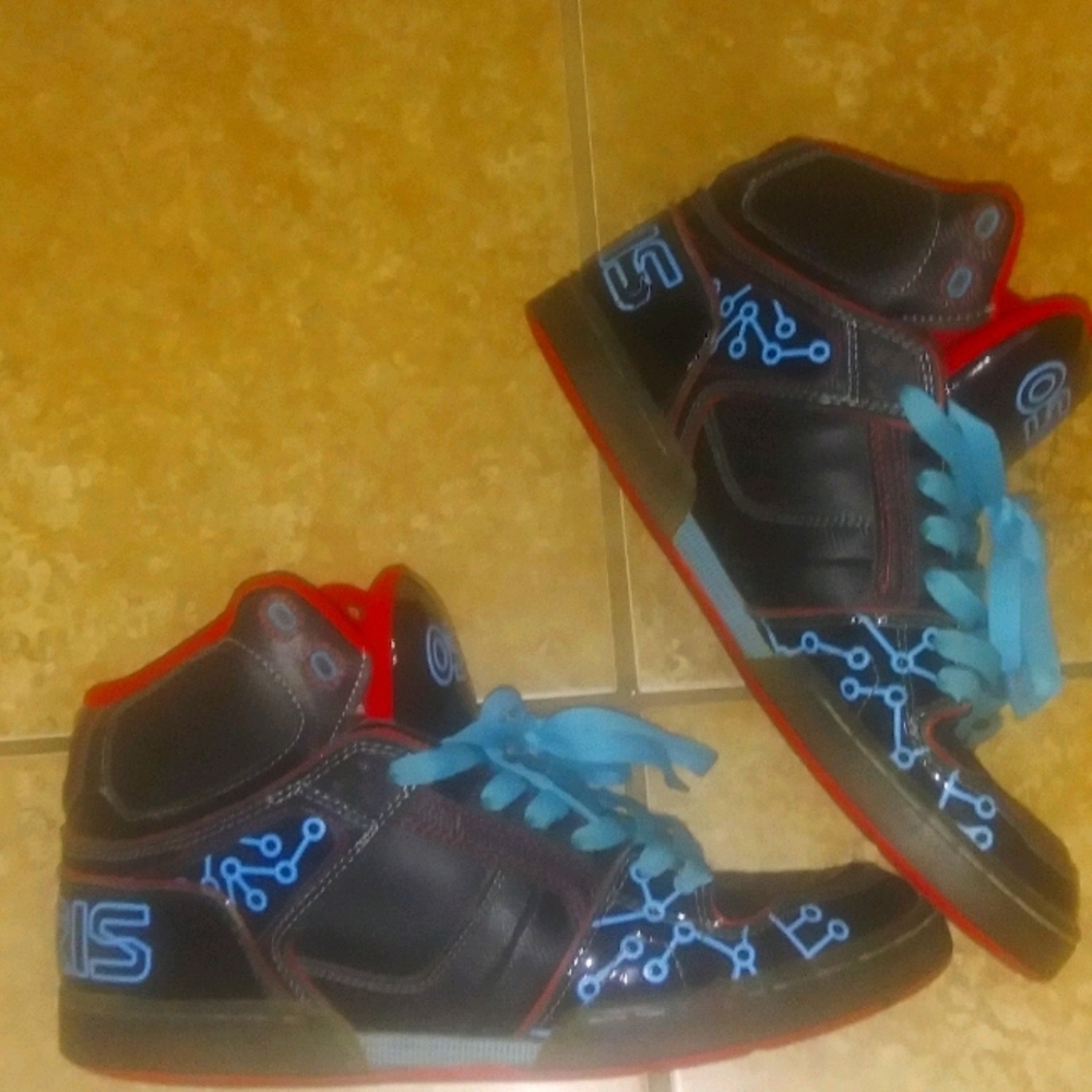 Limited Edition OSIRIS Tron Legacy Skate Shoes